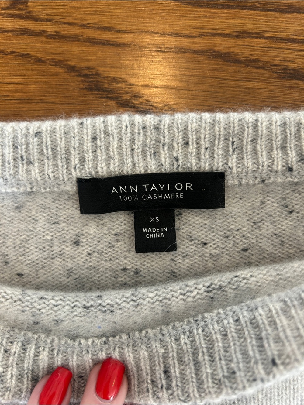 Ann Taylor 100% Cashmere Crew Sweater Gray Size  XS - Picture 9 of 9